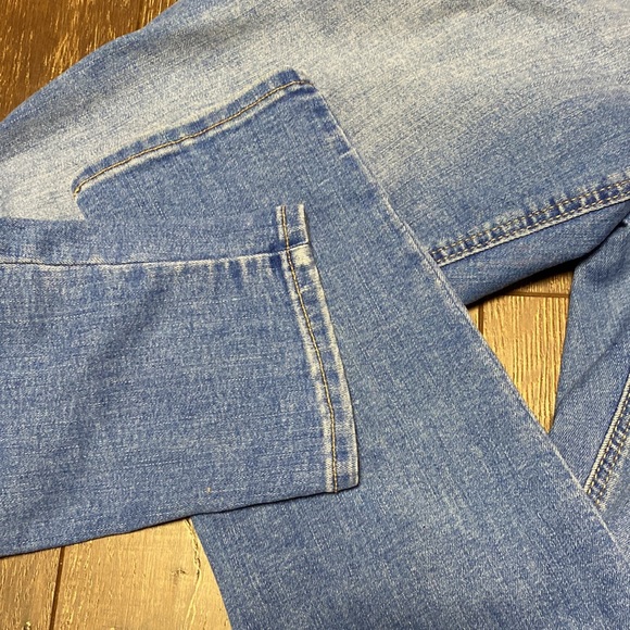 Old Navy Rock Star Super Skinny Mid Rise - Picture 2 of 4